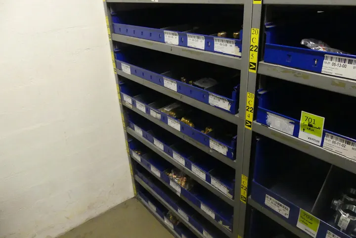 Konvolut Sanitär & Installation, Zubehör, divers Umfang: Feldinhalt, ohne Kiste
